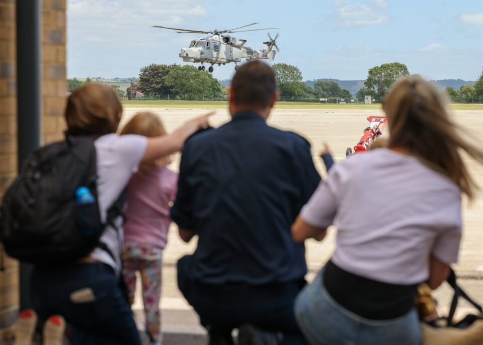 815 NAVAL AIR SQUADRON HOMECOMING